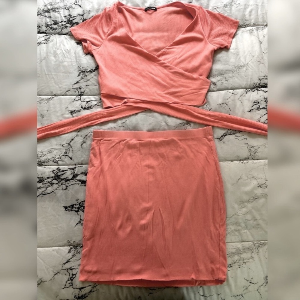 NEVER worn beautiful two piece!